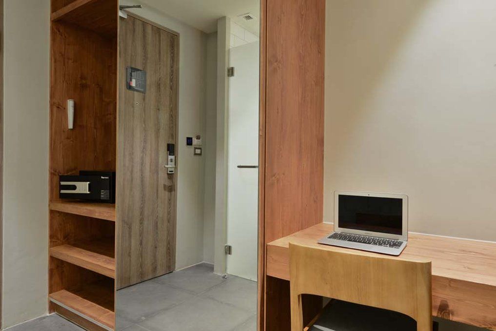 Kokotel Bangkok Surawong Banguecoque Exterior foto