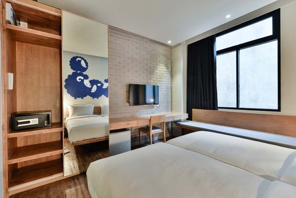 Kokotel Bangkok Surawong Banguecoque Exterior foto