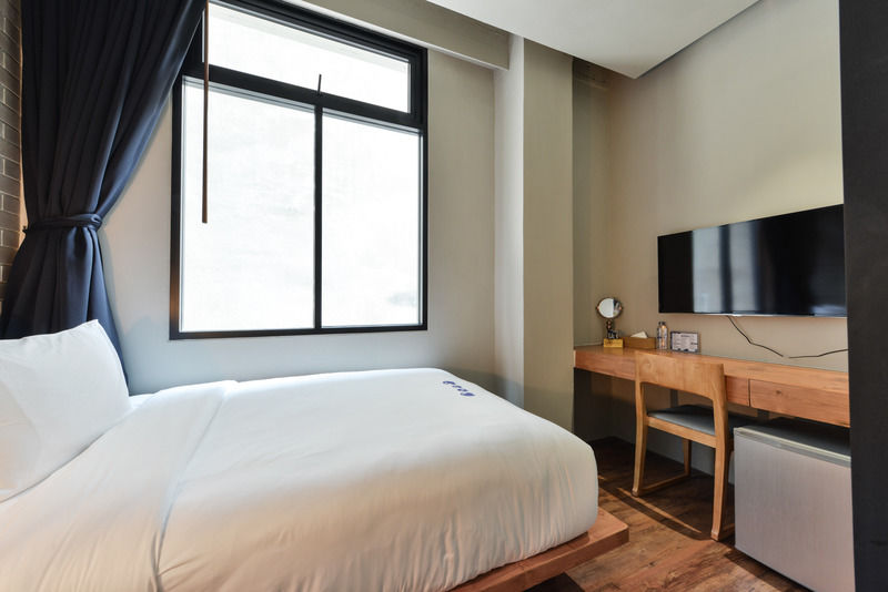 Kokotel Bangkok Surawong Banguecoque Exterior foto