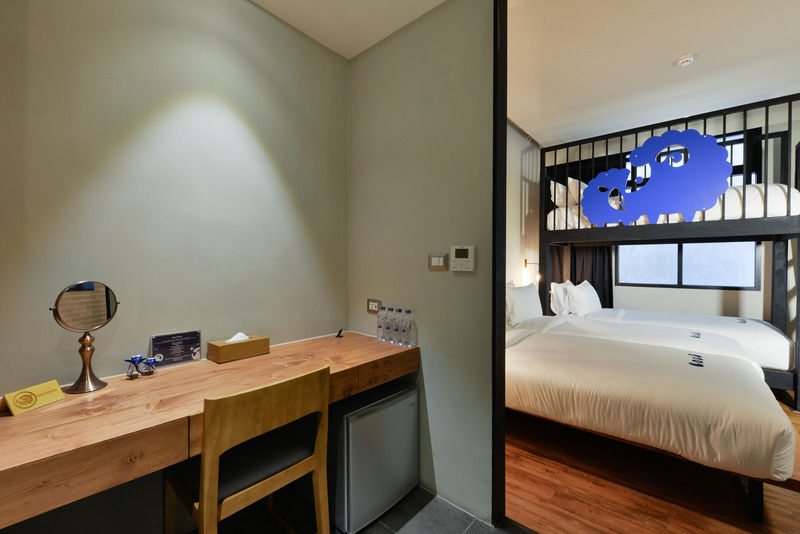 Kokotel Bangkok Surawong Banguecoque Exterior foto