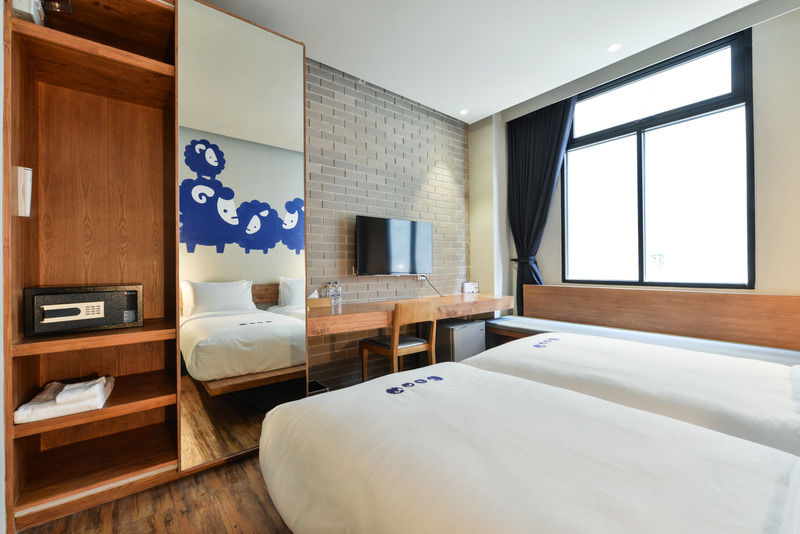 Kokotel Bangkok Surawong Banguecoque Exterior foto